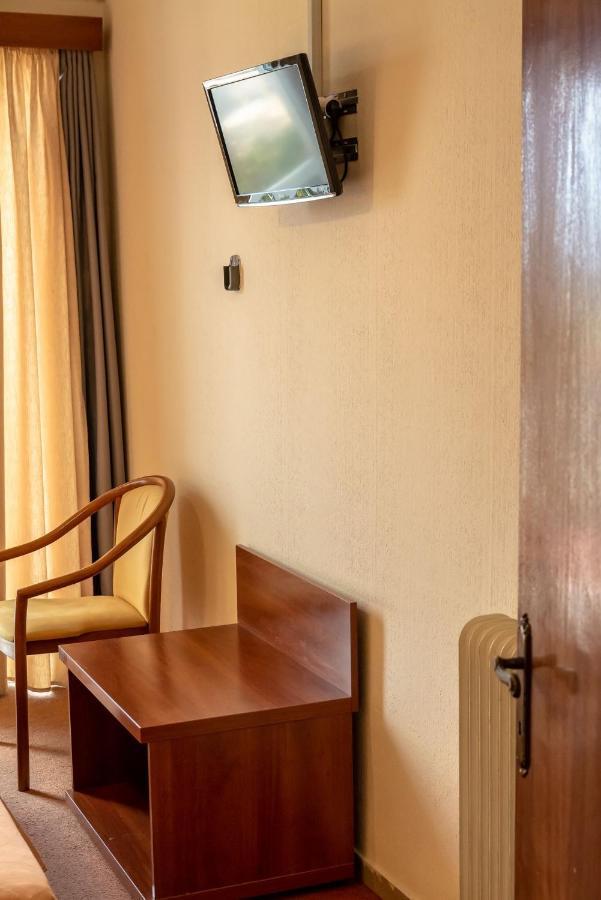 Telis Hotel Aígion Ngoại thất bức ảnh