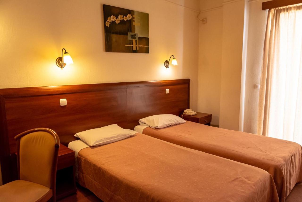 Telis Hotel Aígion Ngoại thất bức ảnh